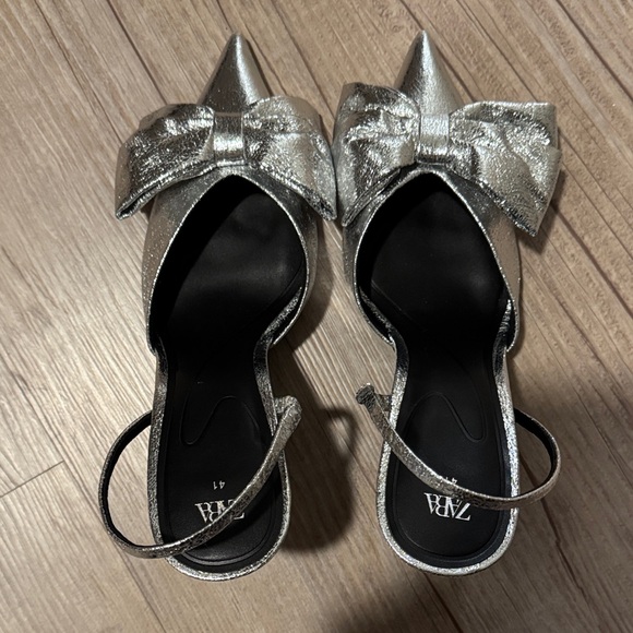 Zara Shoes - Zara Metallic Silver Bow Heels